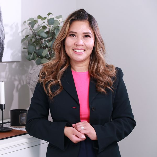 Fedilyne Evangelista, Associate